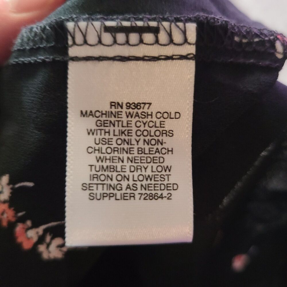 Liz Claiborne Women’s Size Medium Black Sheer V-Neck Tie Sleeve Floral Blouse - Picture 5 of 9